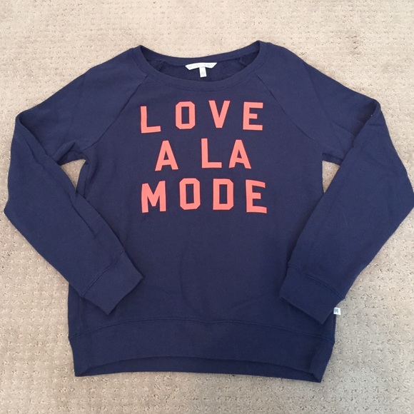 Victoria's Secret Sweatshirt - Picture 1 of 4