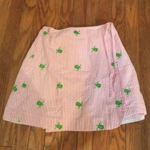 seersucker lilly wrap skirt w/ embroidered turtles