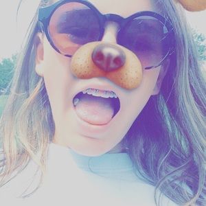 Meet your Posher, Olivia