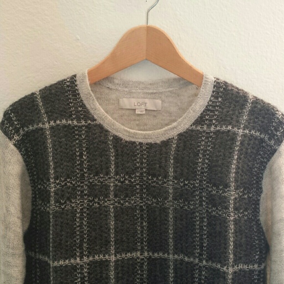 AnnTaylor the LOFT Gray Sweater - Picture 3 of 4