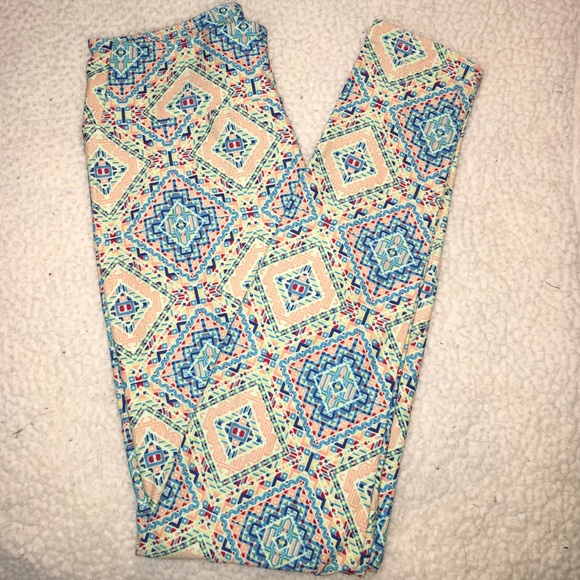 NWOT LuLaRoe buttery soft leggings!