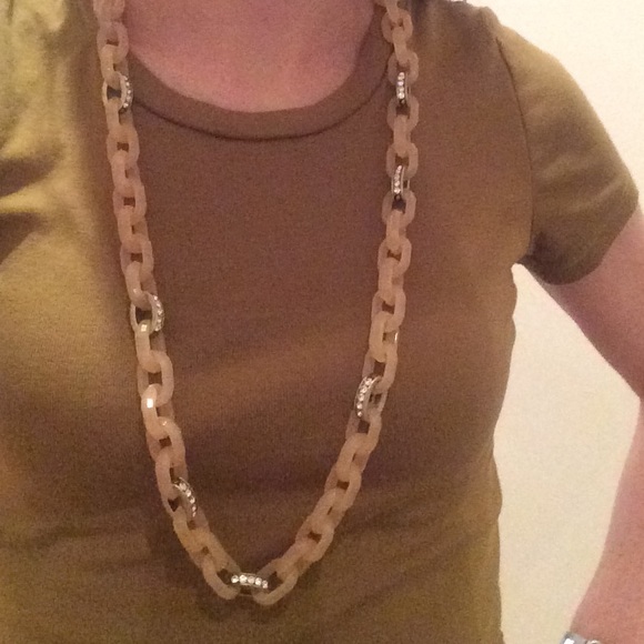 Dusty peach acrylic chain link necklace