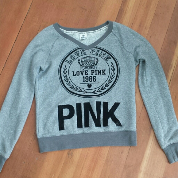 PINK Victoria's secert sweatshirt