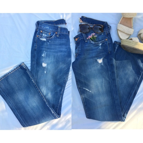 ❌❌SOLD❌❌Lucky Brand distressed bootcut jeans - Picture 3 of 4