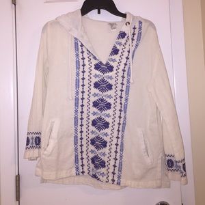 Long-sleeve white t shirt/hoodie