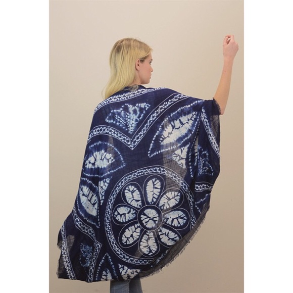 🔹LAST ONE🔹Flower Power Navy Kimono - Picture 3 of 4