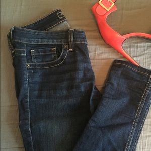 GUESS skinny jeans