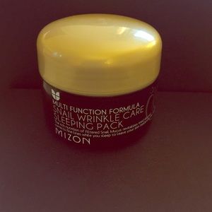 Mizon snail wrinkle care sleeping pack