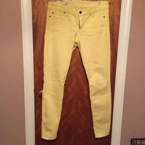 Gap yellow always skinny slightly stretchy jeans