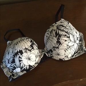 EUC Pink VS Bra 36D