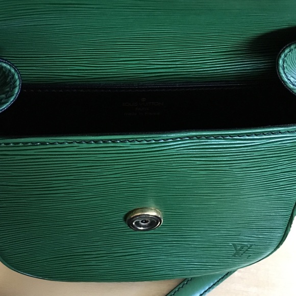 Louis Vuitton epi - Picture 2 of 4