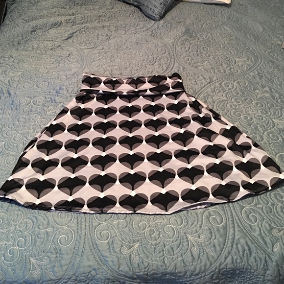 EUC LulaRoe Azure - size L