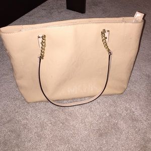 Micheal Kors purse