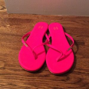 Victoria Secret Hot Pink Flip Flop