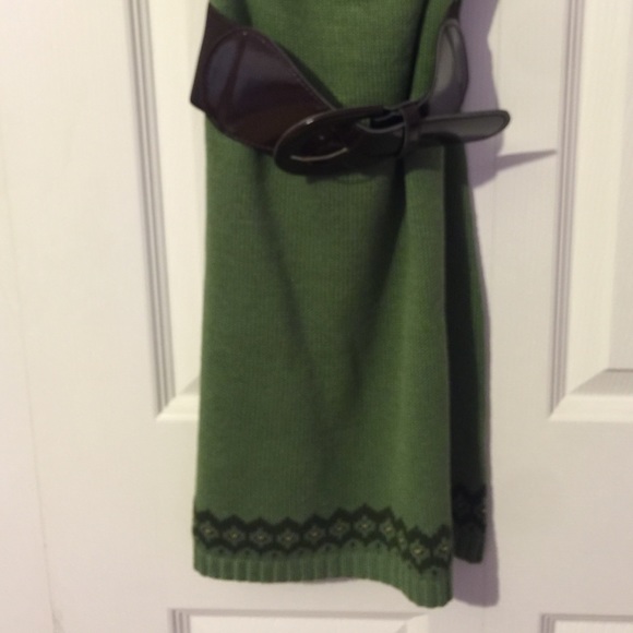 Dress - Picture 3 of 4
