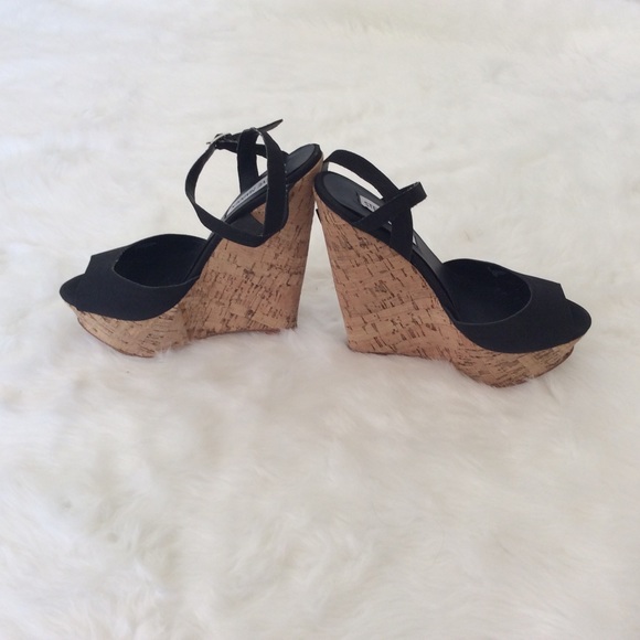 Steve Madden Shoes - Steve Madden Sexy Black Wedges