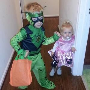 Meet your Posher, Dara