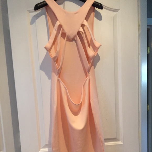 Missguided Nude dress with back out - Picture 3 of 4