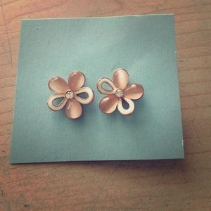 Flower earrings