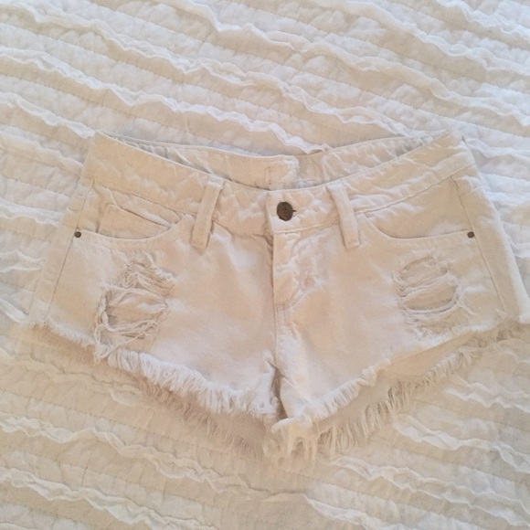 Guess white shirt shorts