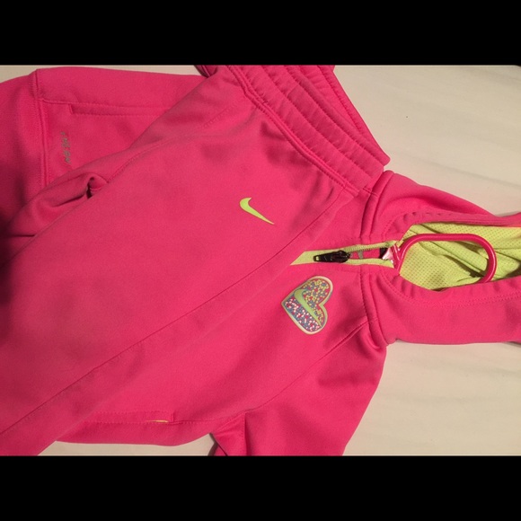 2t Nike set