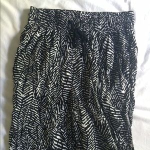 B&W Patterned Joggers