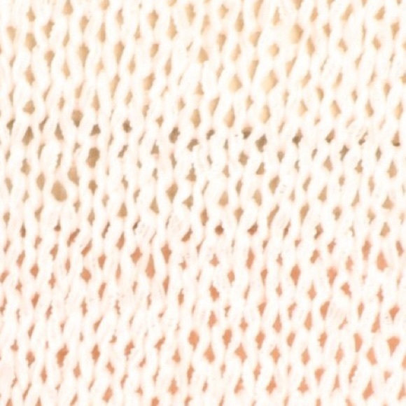 LAST ONE! Top - Picture 4 of 4