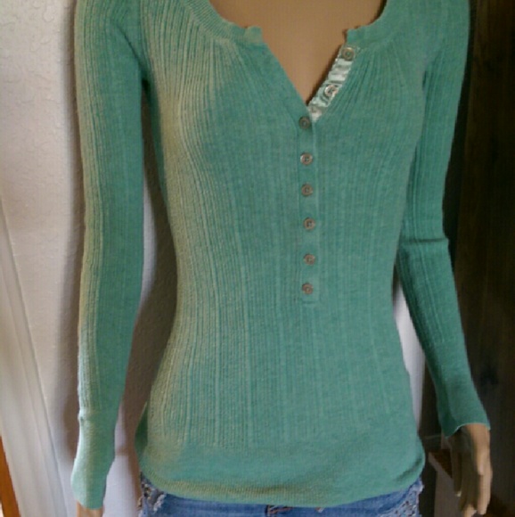Long sleeve turquoise