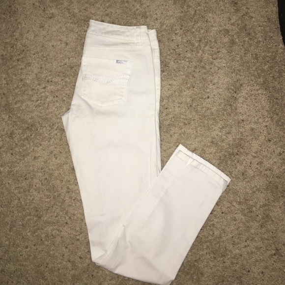 White denim skinny jeans