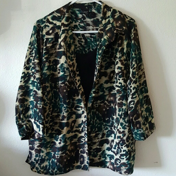 George 2X button up top with attached tank