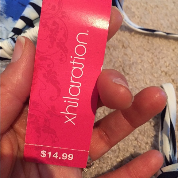 Brand new bathing suit - Picture 4 of 4