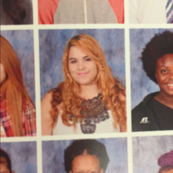 Meet your Posher, Daniela - Picture 1 of 1