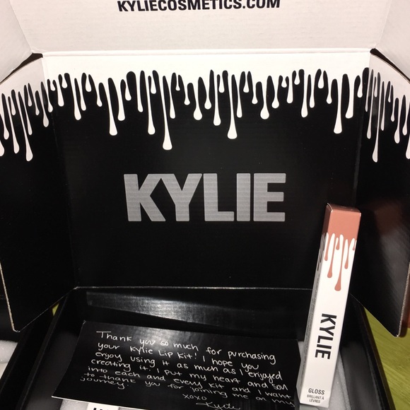 Kylie lip kits and gloss - Picture 3 of 3