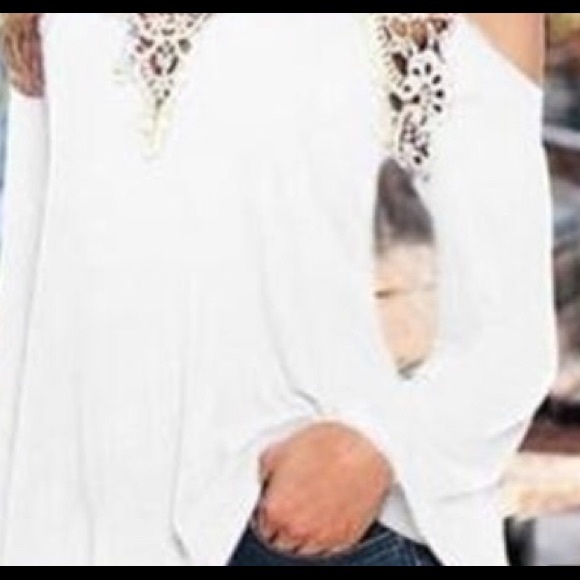 NWOT-Cold shoulder blouse - Picture 2 of 3