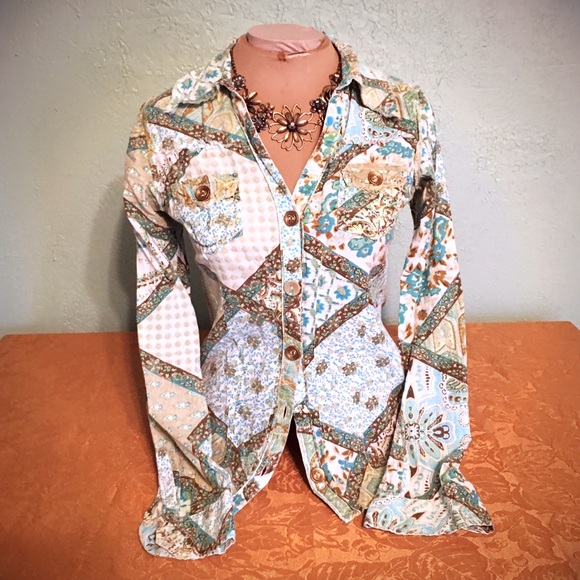 Button up trendy blouse