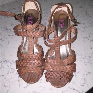 Sandal wedge