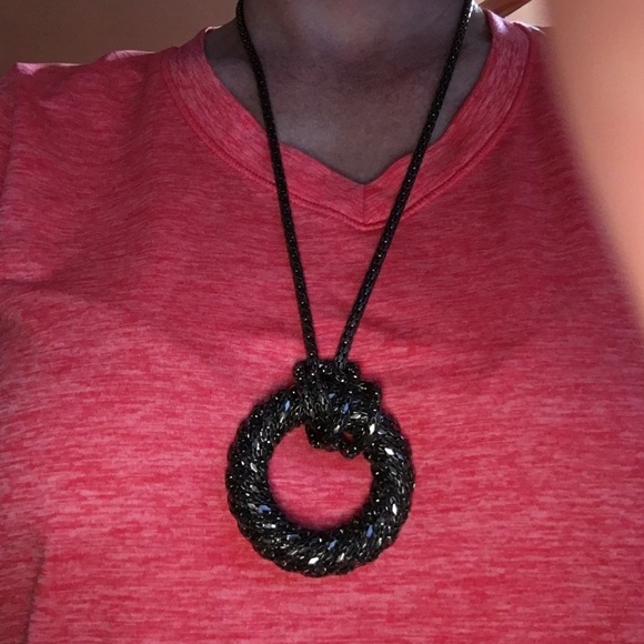 Necklace gun metal