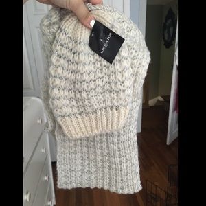 London fog knit hat and scarf set