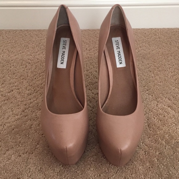 Nude Steve Madden heels