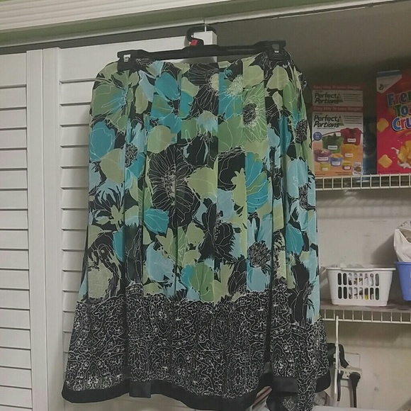 Petite skirt