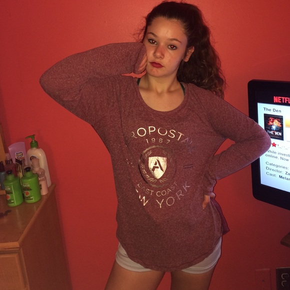 Aeropostale maroon shirt.