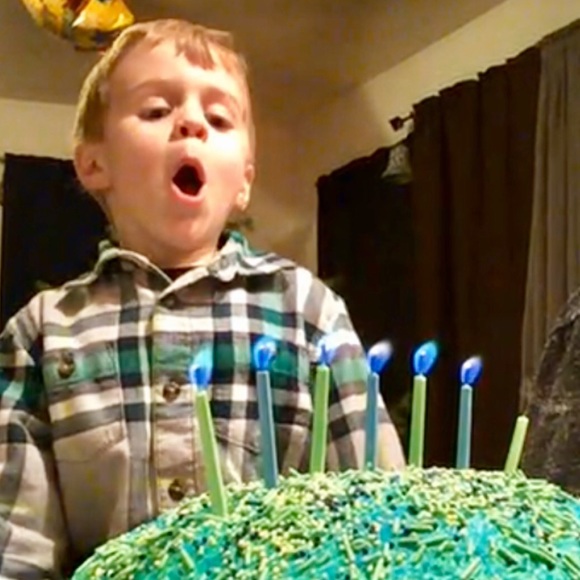 Meet your Posher, Patti D - Picture 3 of 4