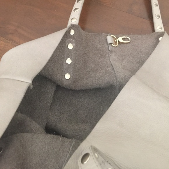 Taupe Levity leather handbag - Picture 3 of 3