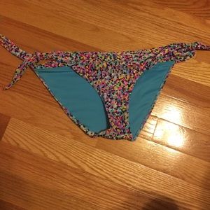 VS multicolored bikini bottom