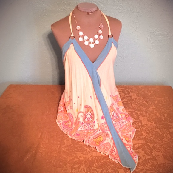 Adorable backless summery top