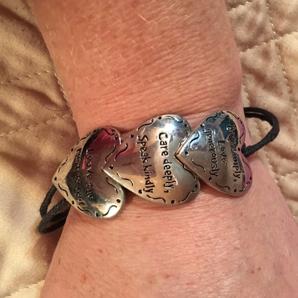 Heart bracelet-live simply...