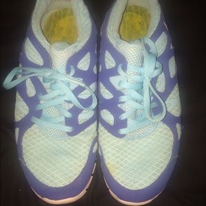 Nike shoes! Size 9! Make a offer!