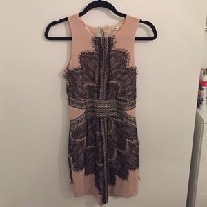 Mika & Gala black/nude dress - S