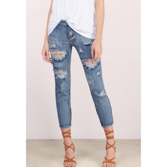 Distressed Skinny Jeans - Picture 2 of 4