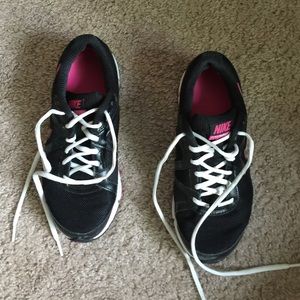 Running shoes